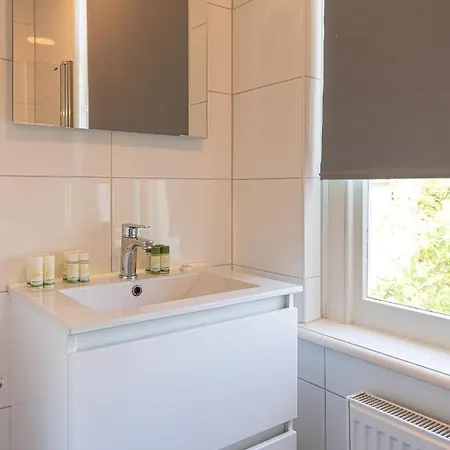 Plantage Hortus Lägenhetshotell 3*