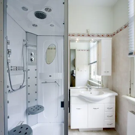 Plantage Hortus Lägenhetshotell 3*